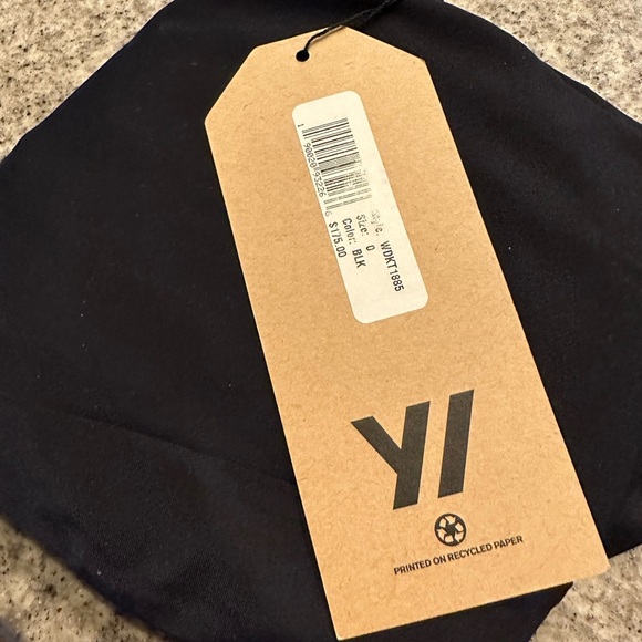 James Perse Yosemite High Rise Crop Leggings. - Picture 6 of 7